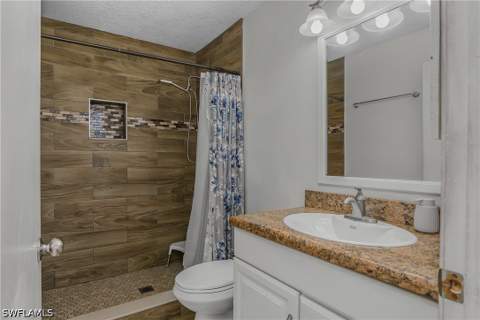 8381 S Haven Ln, Fort Myers FL - photo 6 of 19