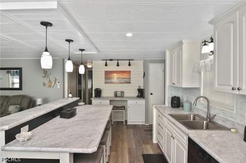 114 Snead Dr, North Fort Myers FL - photo 6 of 36