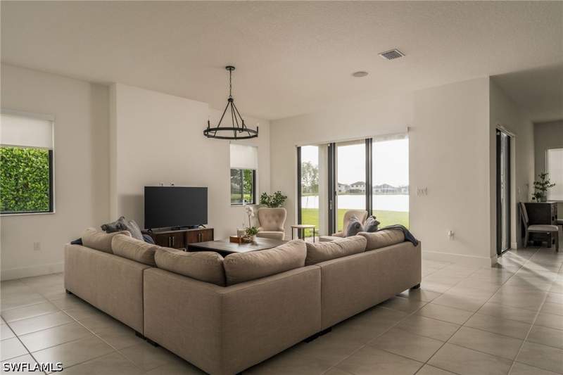4 bedroom SingleFamilyResidence at 5006 Florence Dr, Maple Ridge, Ave Maria — photo 5