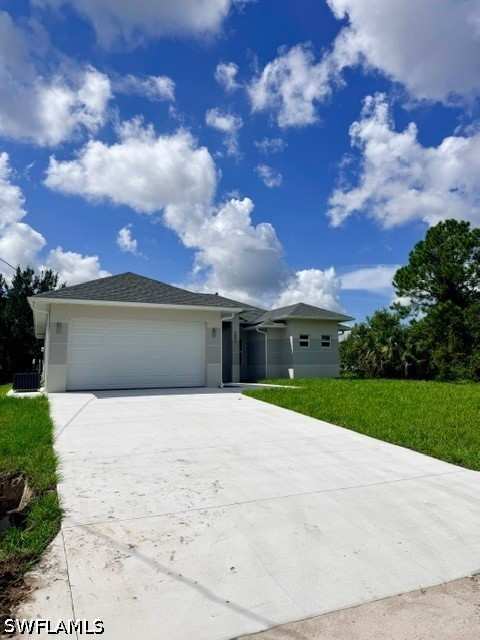 4 bedroom SingleFamilyResidence at 744 Long Distance Ln, Lehigh Acres, Lehigh Acres — photo 1