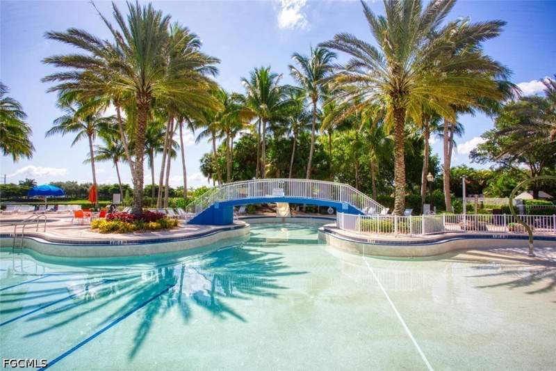 3 bedroom SingleFamilyResidence at 2430 Verdmont Ct, Verdmont, Cape Coral — photo 2