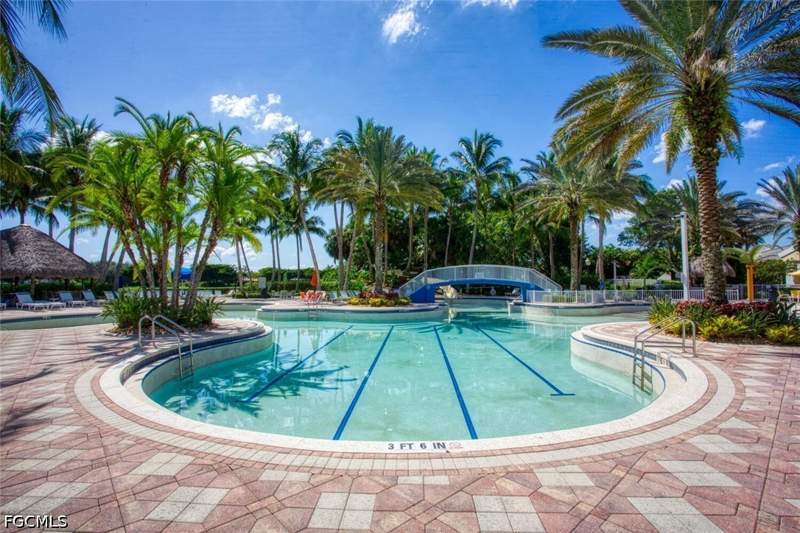 3 bedroom SingleFamilyResidence at 2430 Verdmont Ct, Verdmont, Cape Coral — photo 4