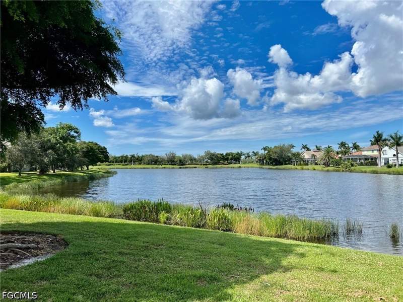 3 bedroom SingleFamilyResidence at 2430 Verdmont Ct, Verdmont, Cape Coral — photo 5