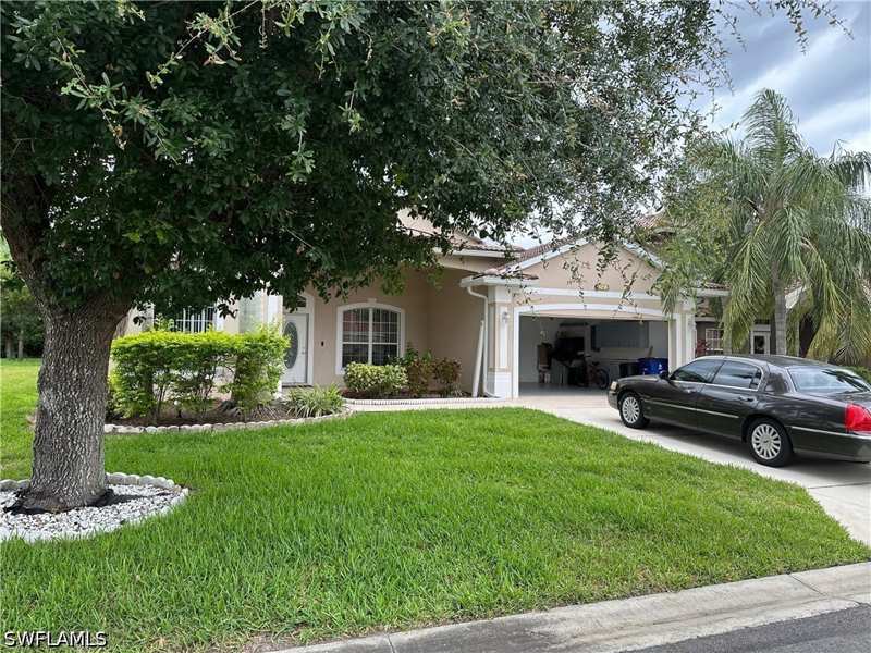 4 bedroom SingleFamilyResidence at 9561 Blue Stone Cir, Stoneybrook, Fort Myers — photo 1