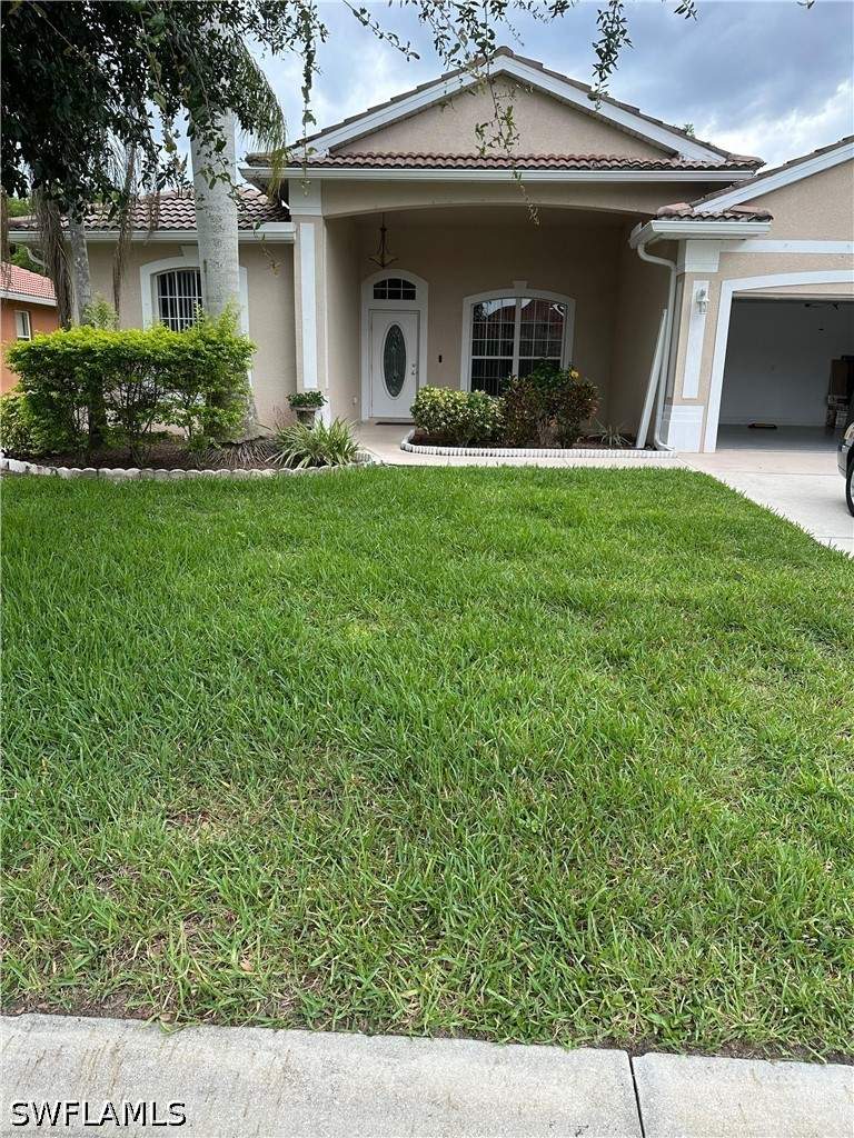 4 bedroom SingleFamilyResidence at 9561 Blue Stone Cir, Stoneybrook, Fort Myers — photo 2