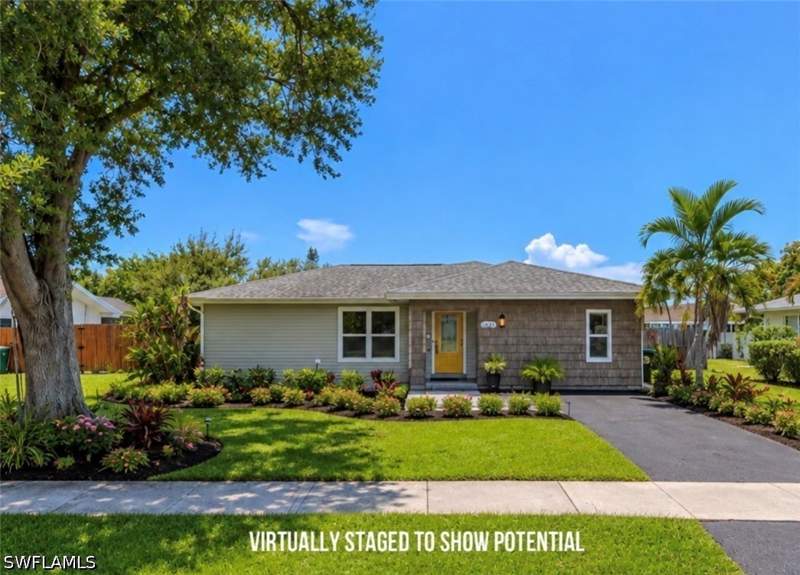 3 bedroom SingleFamilyResidence at 3423 Corana Way, Poinciana Village, Naples — photo 2