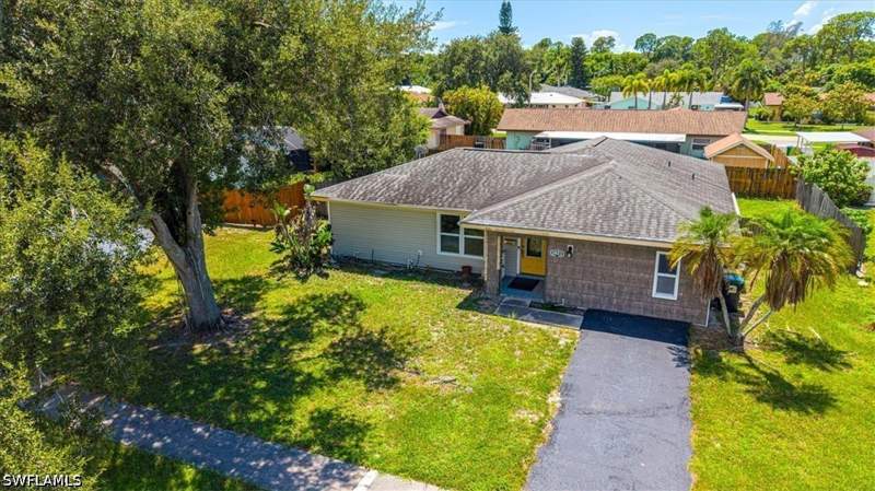 3 bedroom SingleFamilyResidence at 3423 Corana Way, Poinciana Village, Naples — photo 3