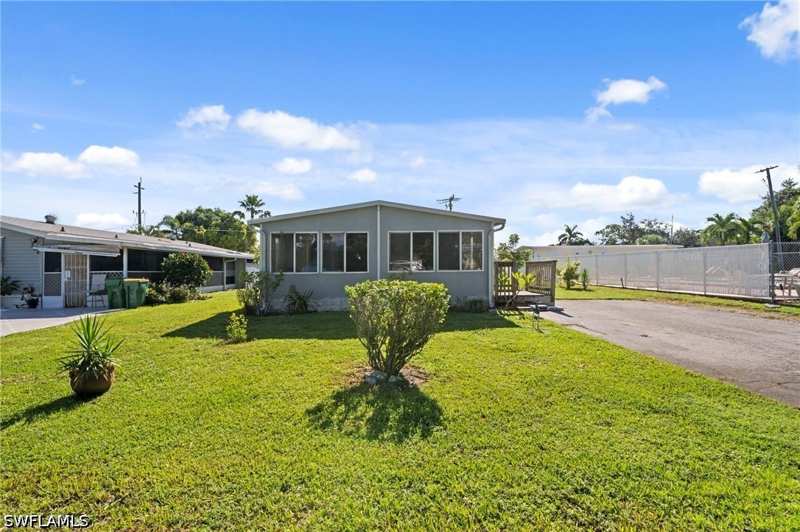 4 bedroom ManufacturedHome at 308 Cape Sable Dr, Naples Mobile Estates, Naples — photo 1