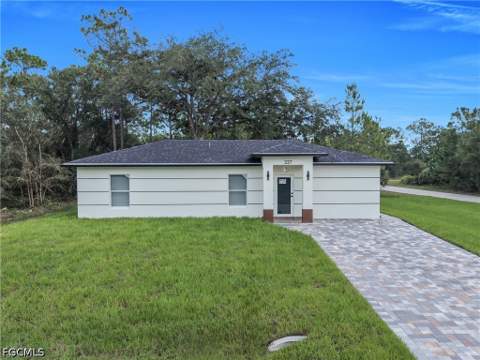 227 Narcissus Ave S, Lehigh Acres FL - photo 17 of 25