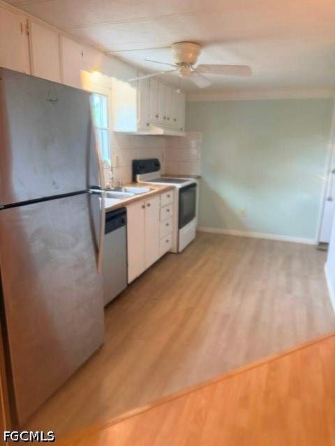 2 bedroom ManufacturedHome at 7680 Helen Rd, September Estates Amended, Bokeelia — photo 5