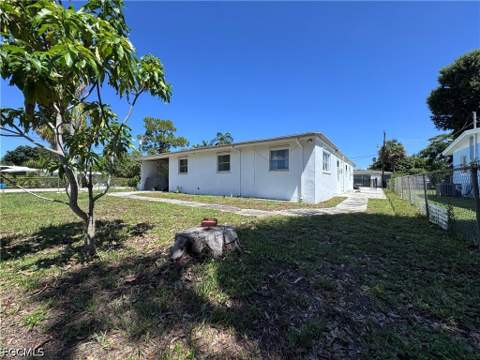 3735 Kelly St, Fort Myers FL - photo 8 of 29