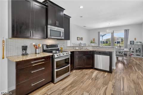 9689 Pineapple Preserve Ct, Fort Myers FL - photo 15 of 49