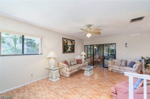 7151 Blanquilla Ct, Fort Myers FL - photo 6 of 27