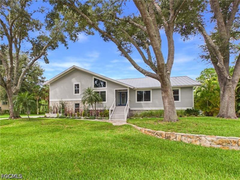 4 bedroom SingleFamilyResidence at 15492 Chloe Cir, Hendry Creek, Fort Myers — photo 3