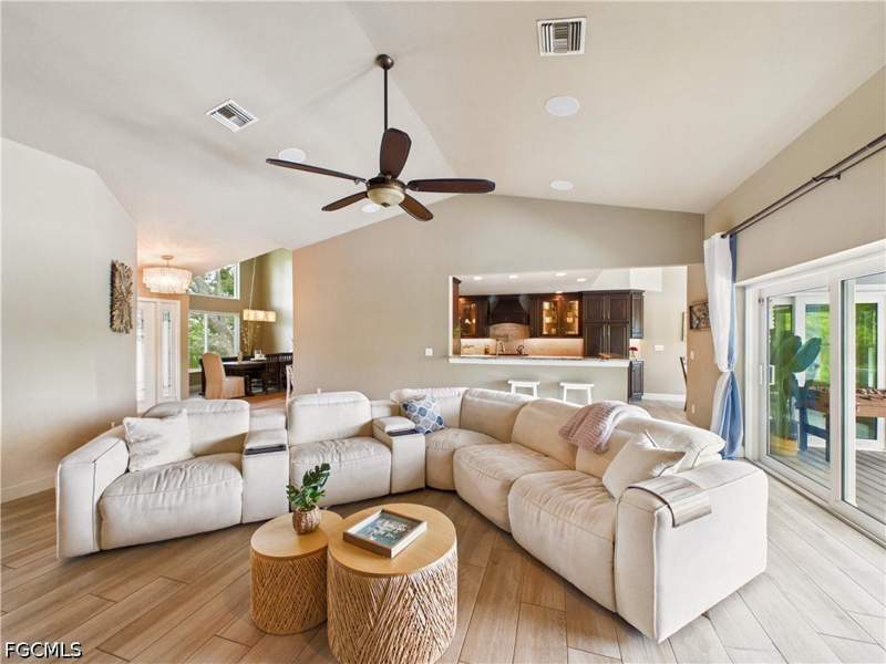 4 bedroom SingleFamilyResidence at 15492 Chloe Cir, Hendry Creek, Fort Myers — photo 4