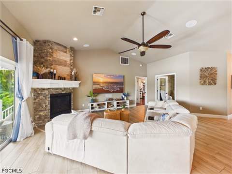 15492 Chloe Cir, Fort Myers FL - photo 6 of 40