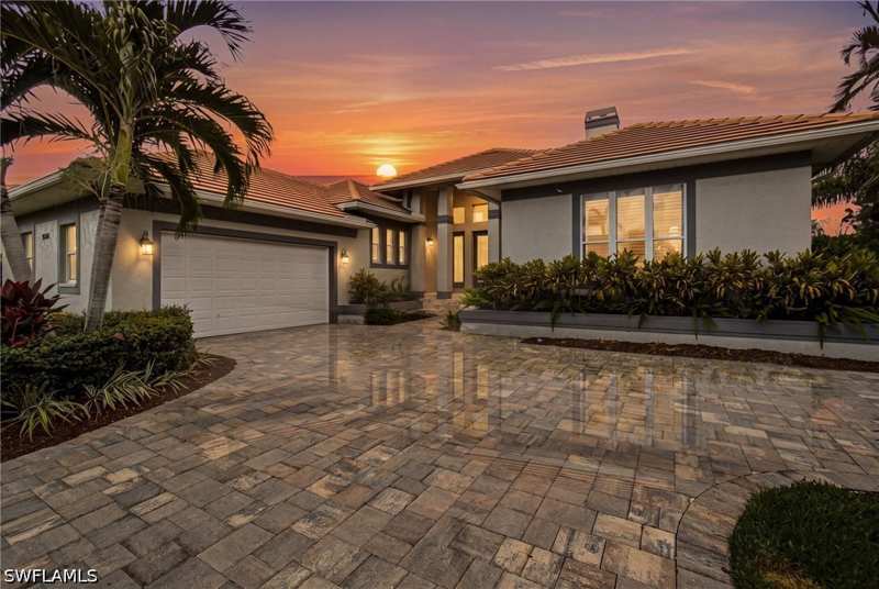 4 bedroom SingleFamilyResidence at 5531 Harborage Dr, Harborage, Fort Myers — photo 1