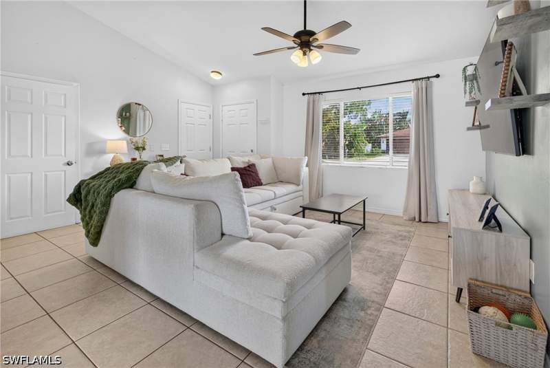 3 bedroom SingleFamilyResidence at 9197 Pomelo Rd E, San Carlos Park, Fort Myers — photo 3