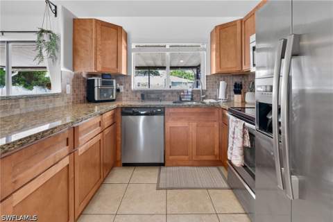 9197 Pomelo Rd E, Fort Myers FL - photo 9 of 23