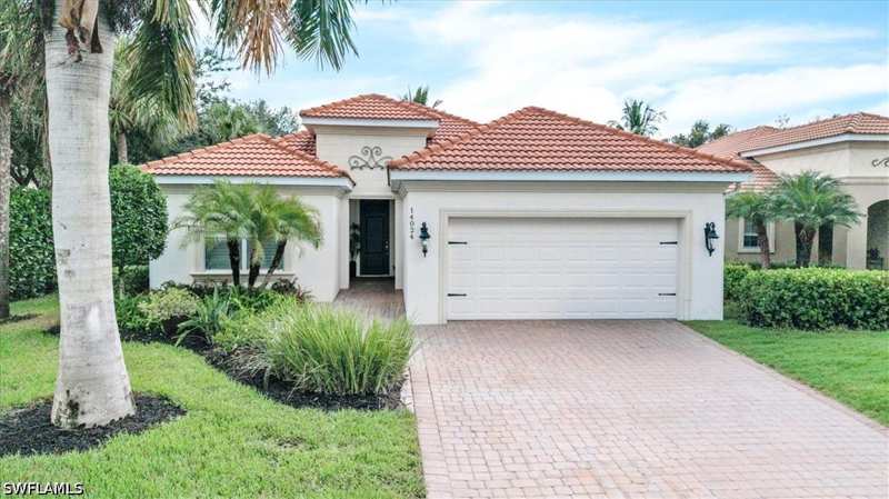 3 bedroom SingleFamilyResidence at 14024 Mirror Dr, Reflection Lakes Of Naples, Naples — photo 1