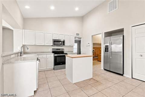 18320 Plumbago Ct, Lehigh Acres FL - photo 12 of 42