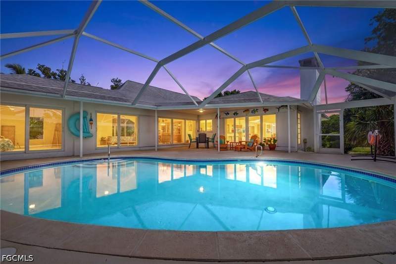 3 bedroom SingleFamilyResidence at 9436 Yucca Ct, Gumbo Limbo, Sanibel — photo 3