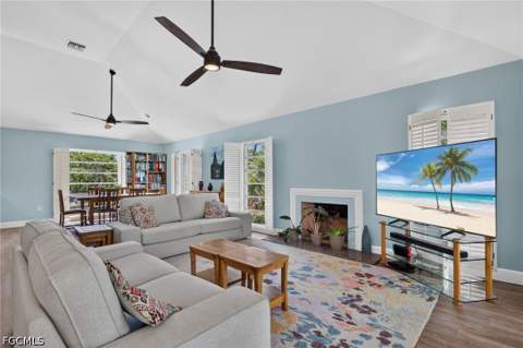 9436 Yucca Ct, Sanibel FL - photo 6 of 47