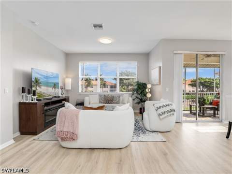 8990 Palmas Grandes Blvd 202, Bonita Springs FL - photo 10 of 44
