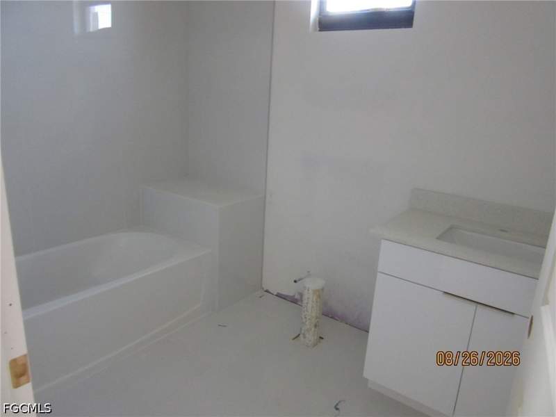 3 bedroom SingleFamilyResidence at 335 Rawlings Ave, Lehigh Acres, Lehigh Acres — photo 5