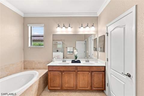 3817 Ruby Way, Naples FL - photo 17 of 44