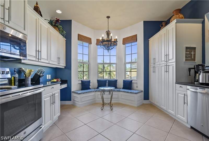 4 bedroom Condominium at 5021 Maxwell Circle #201 Cir 3-201, Reserve I, Naples — photo 3
