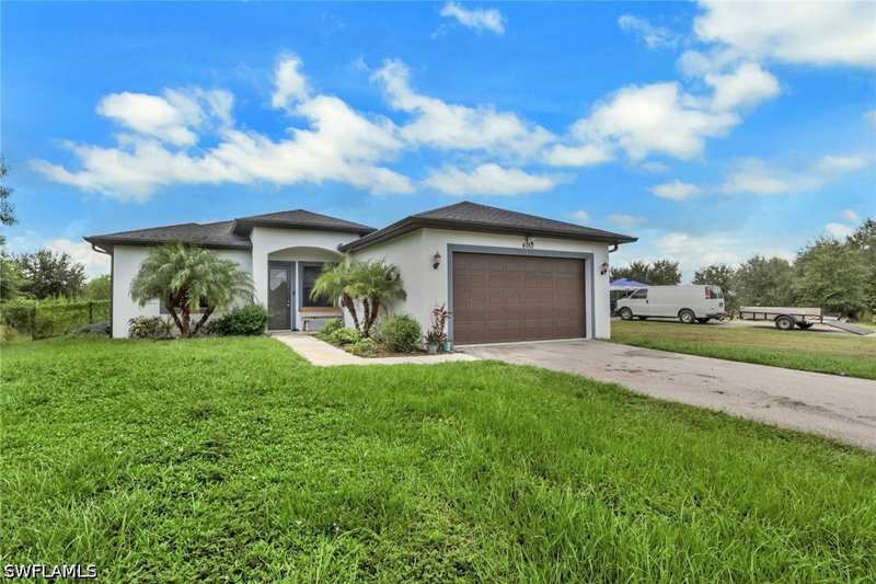 3 bedroom SingleFamilyResidence at 4352 24th Ave NE, Golden Gate Estates, Naples — photo 1
