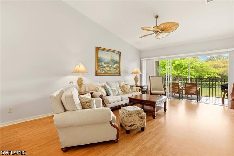 2 bedroom Condominium at 1723 Reuven Cir 2004, St. George, Naples — photo 4
