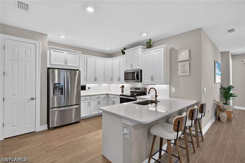 3 bedroom Attached at 1108 Enbrook Loop, Enbrook, Naples — photo 2