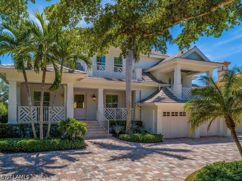 4 bedroom SingleFamilyResidence at 580 15th Ave S, Aqualane Shores, Naples — photo 1