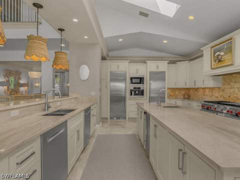 580 15th Ave S, Naples FL - photo 15 of 50