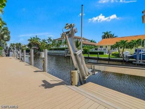 580 15th Ave S, Naples FL - photo 6 of 50