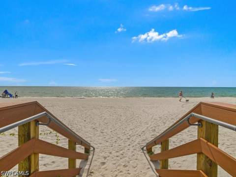 580 15th Ave S, Naples FL - photo 7 of 50