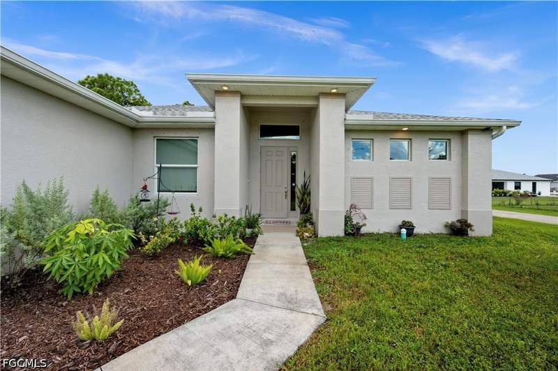 3 bedroom SingleFamilyResidence at 3417 14th St W, Lehigh Acres, Lehigh Acres — photo 2