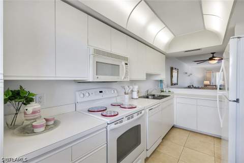 270 N Collier Blvd 404, Marco Island FL - photo 9 of 30