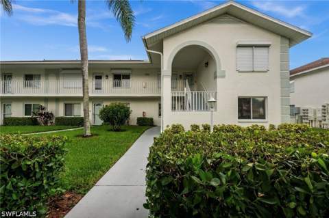 409 Gabriel Cir 1, Naples FL - photo 19 of 27