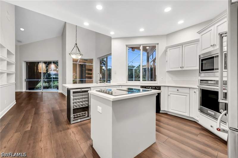 3 bedroom SingleFamilyResidence at 9736 Wilshire Lakes Blvd, Wilshire Lakes, Naples — photo 3