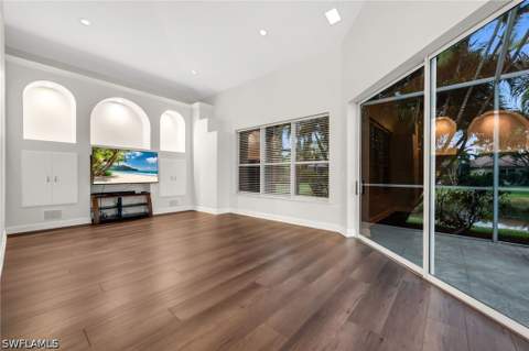 9736 Wilshire Lakes Blvd, Naples FL - photo 6 of 29
