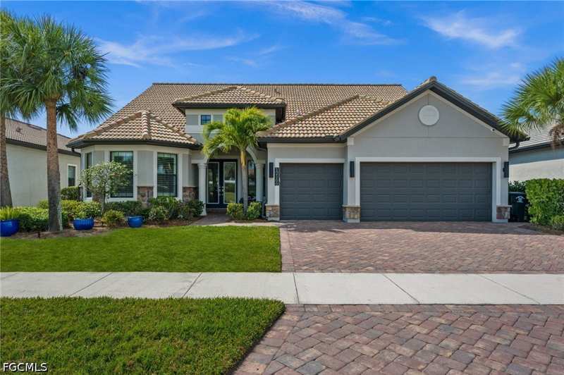 4 bedroom SingleFamilyResidence at 12166 Sussex St, Somerset, Fort Myers — photo 1