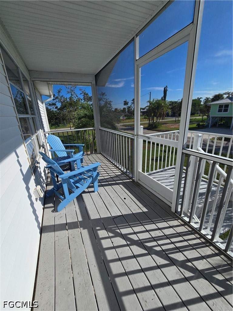 3 bedroom SingleFamilyResidence at 2471 Avocado St, Pine Island, St James City — photo 3
