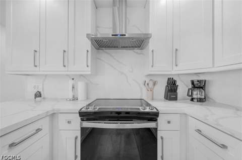 4625 Forest Glen Dr, North Fort Myers FL - photo 15 of 44