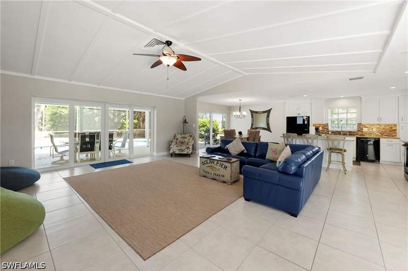 3 bedroom SingleFamilyResidence at 1346 Jamaica Rd, Marco Island, Marco Island — photo 2