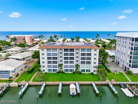 2600 Gulf Shore Blvd N 42, Naples FL - photo 24 of 27
