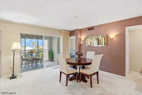 2600 Gulf Shore Blvd N 42, Naples FL - photo 7 of 27
