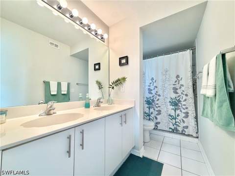 1766 Reuven Cir 3, Naples FL - photo 19 of 50
